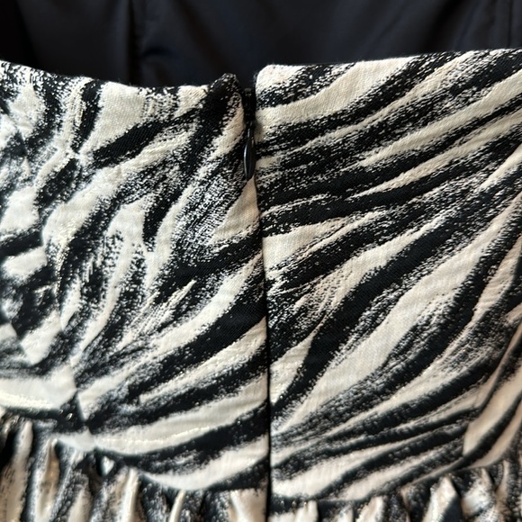 NWOT Lavender Brown zebra print strapless cocktail dress S - Picture 8 of 9